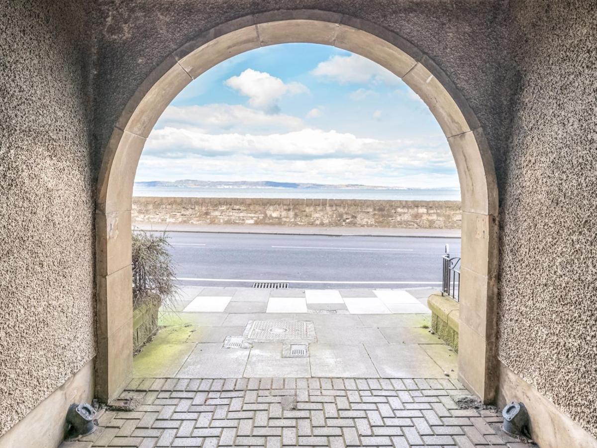 エディンバラPass The Keys Stunning Flat With Sea View And Parkingアパートメント エクステリア 写真